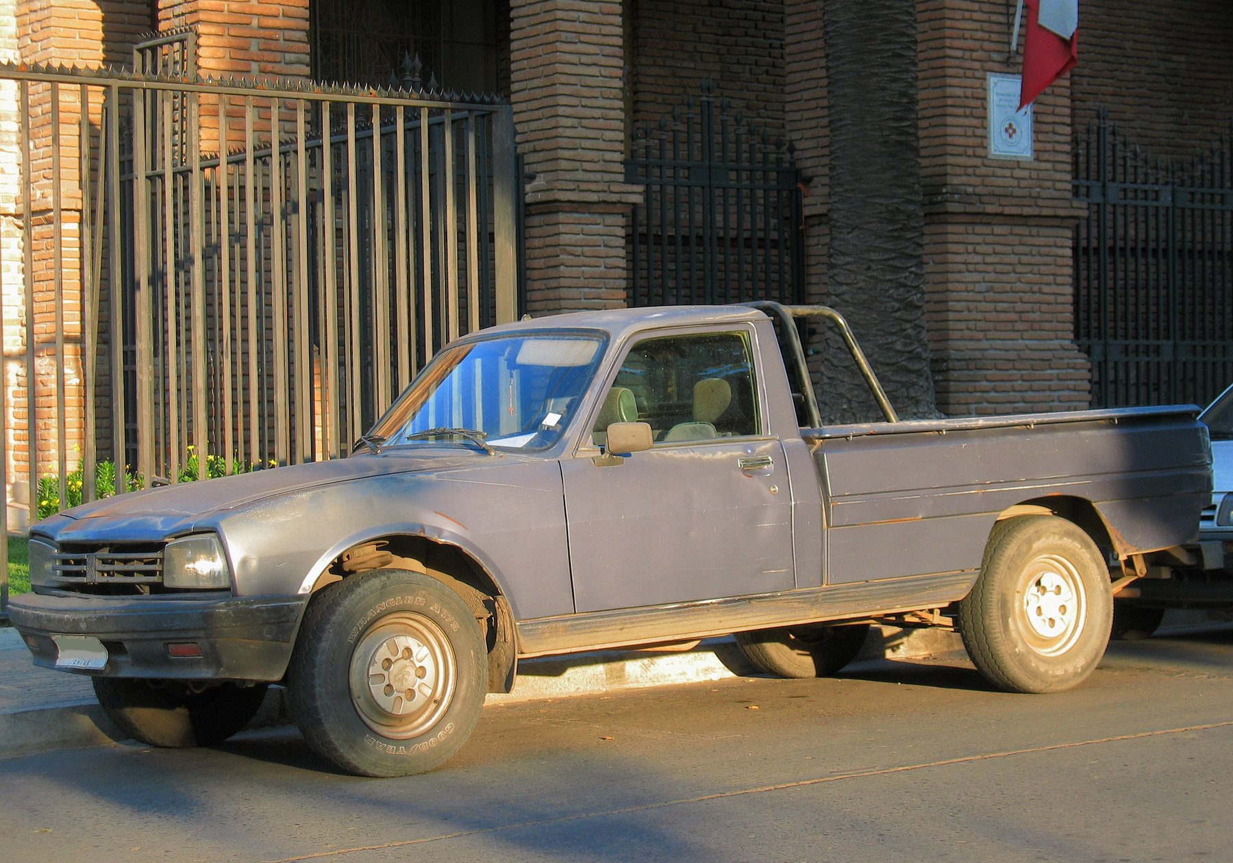Van Peugeot 504V20-PICK UP/3000