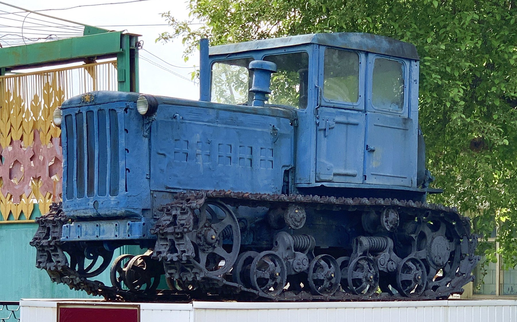 Tractor Altai DT-54