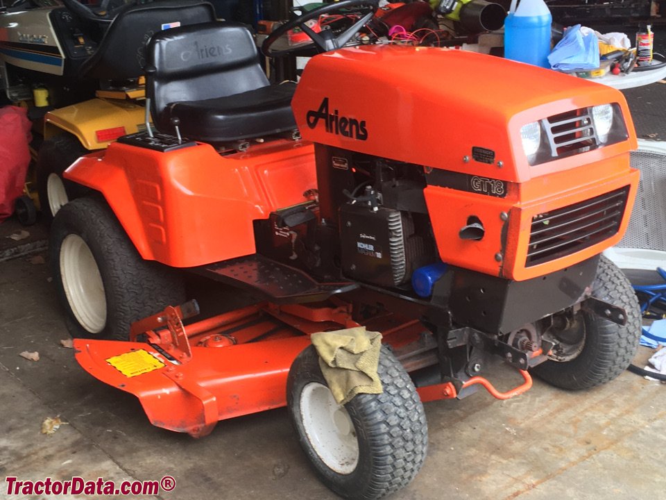 Ride-on mowers Ariens GT18D