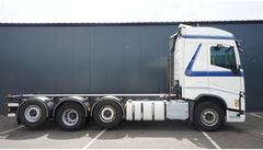Volvo 460 8X2R