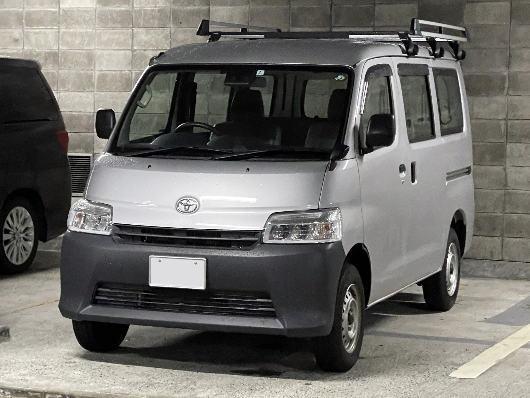 Van Toyota DV5
