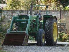 John Deere 2120 (A)