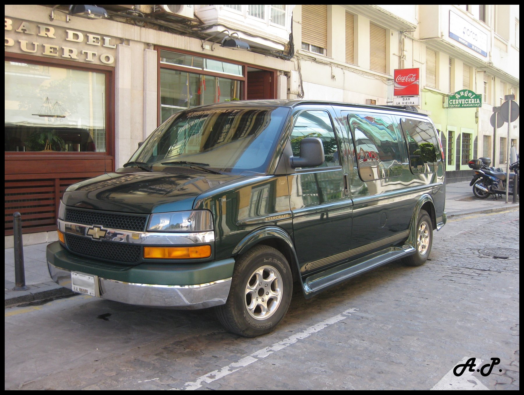 Van Chevrolet CHEV STARCRAFT
