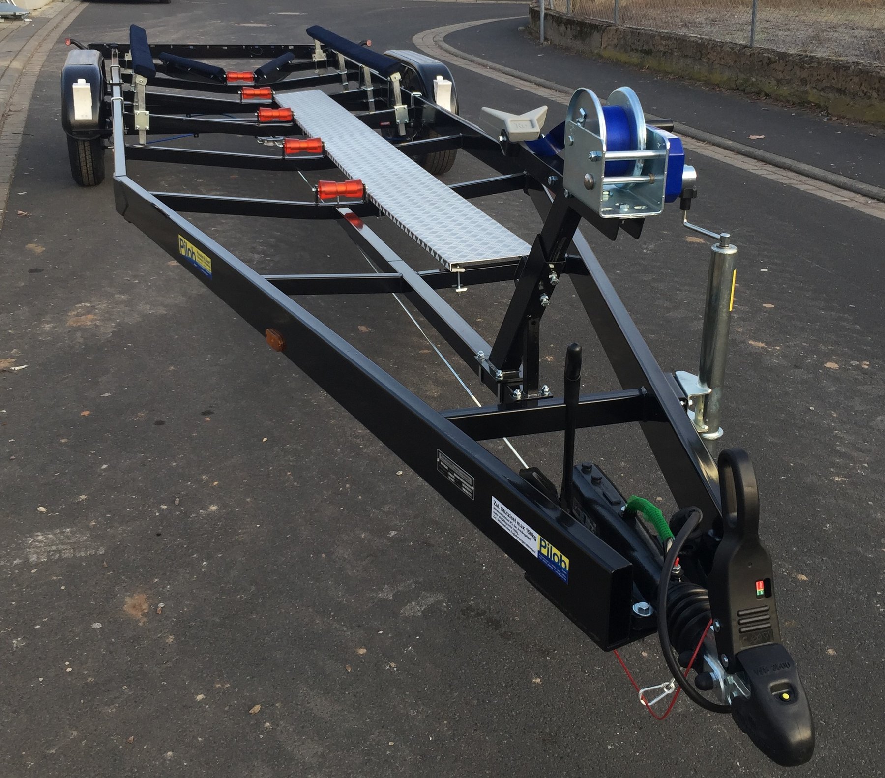 Trailer Pilob -