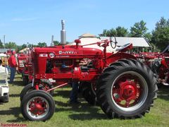 International Farmall SUPER-M/MV