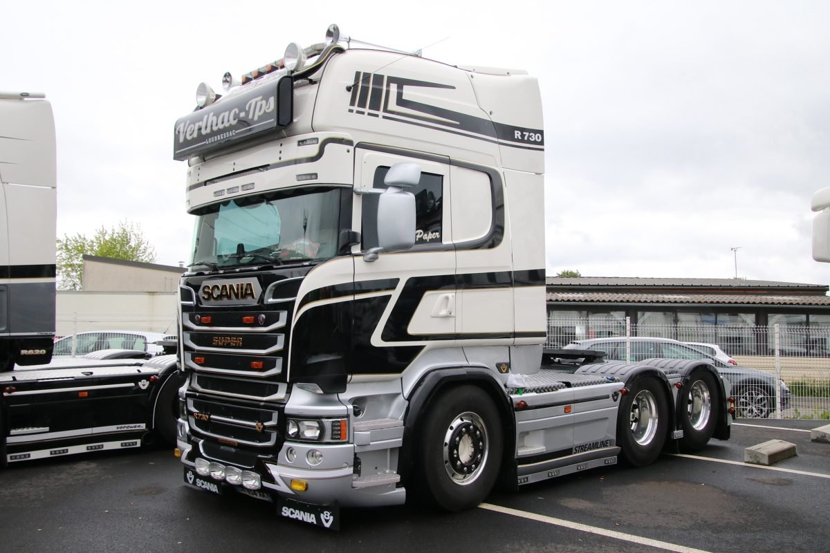 Lastwagen Scania R 730 B 6X2/4