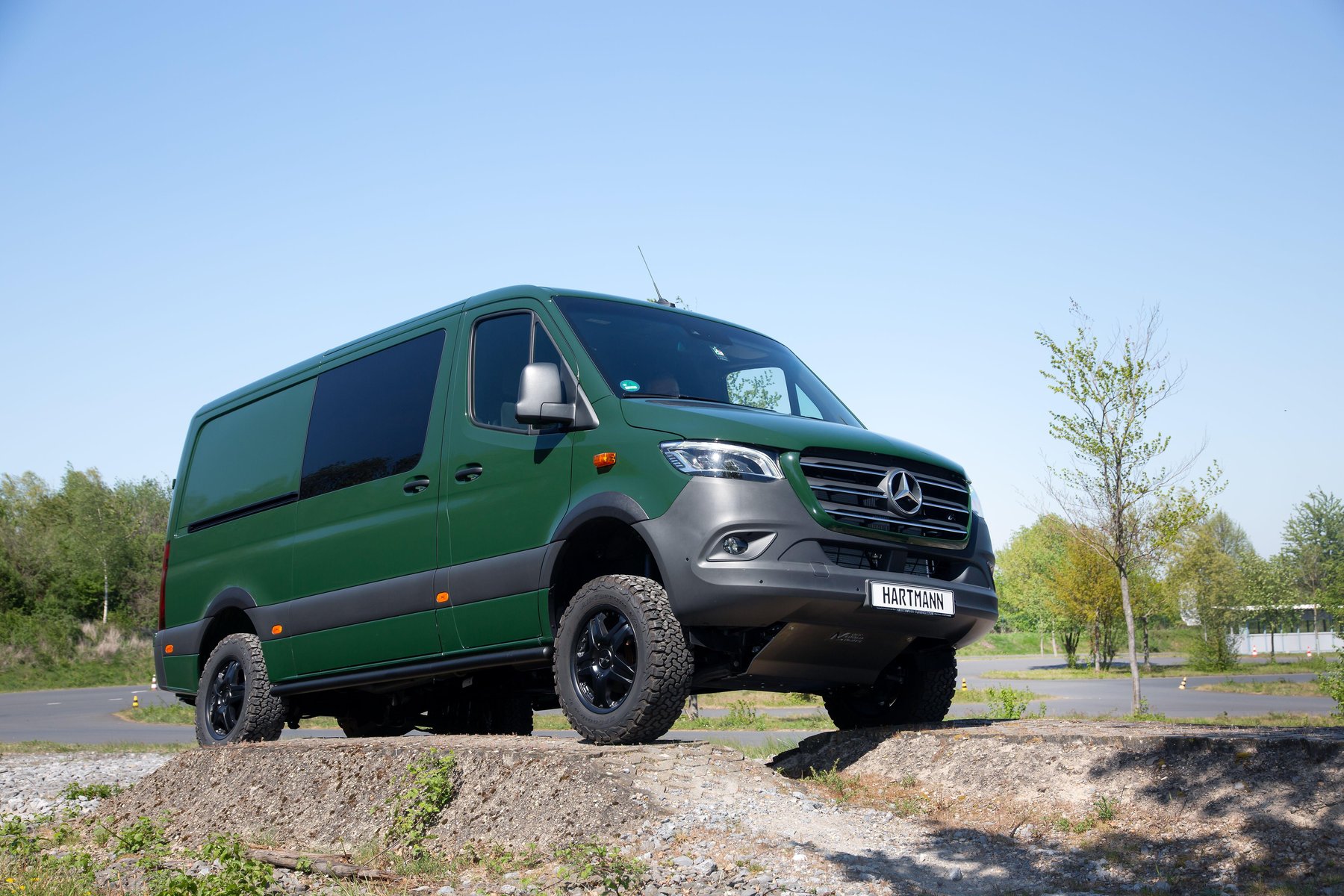 Samochód dostawczy Mercedes Benz 4X4