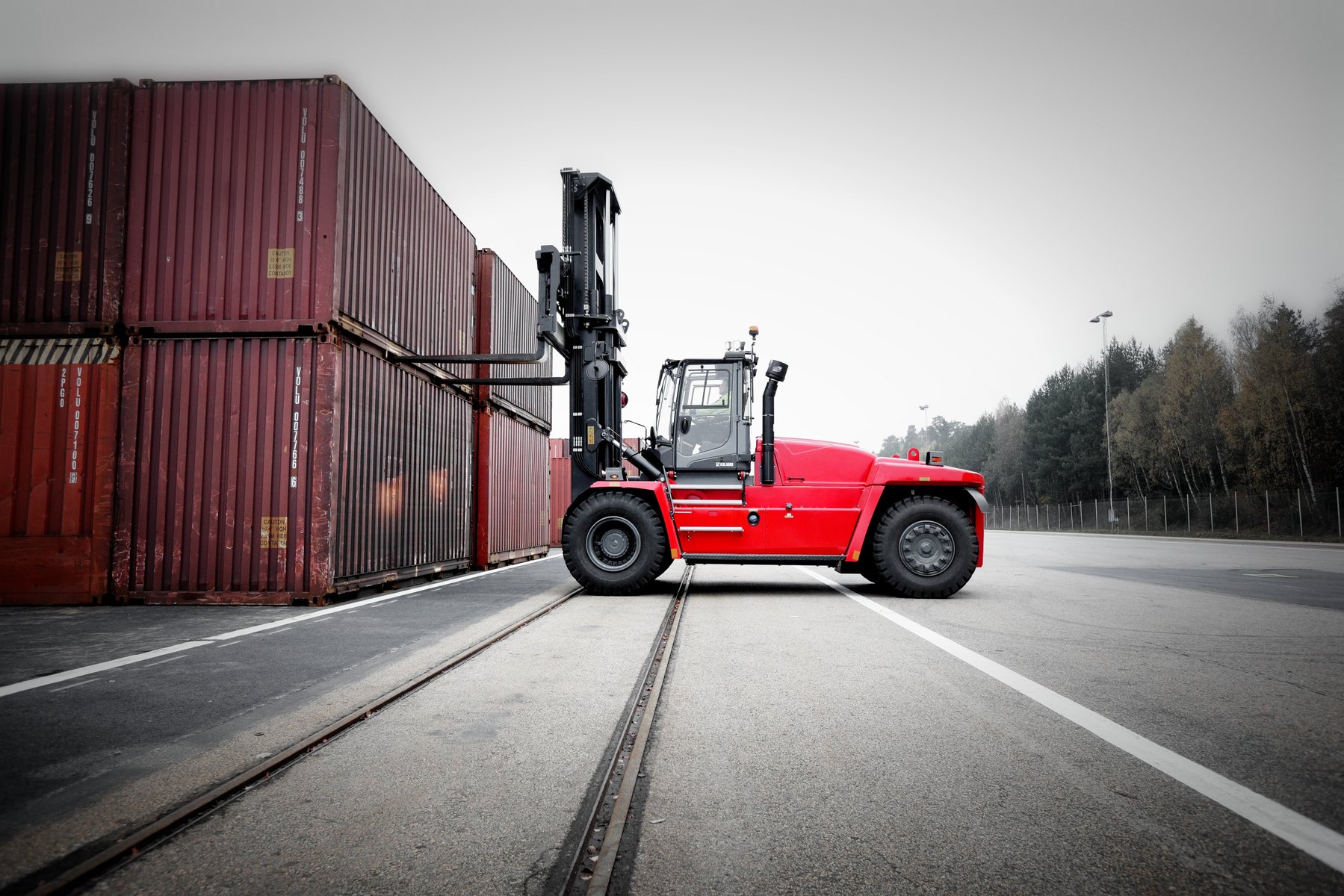 Kalmar DCD 220-12