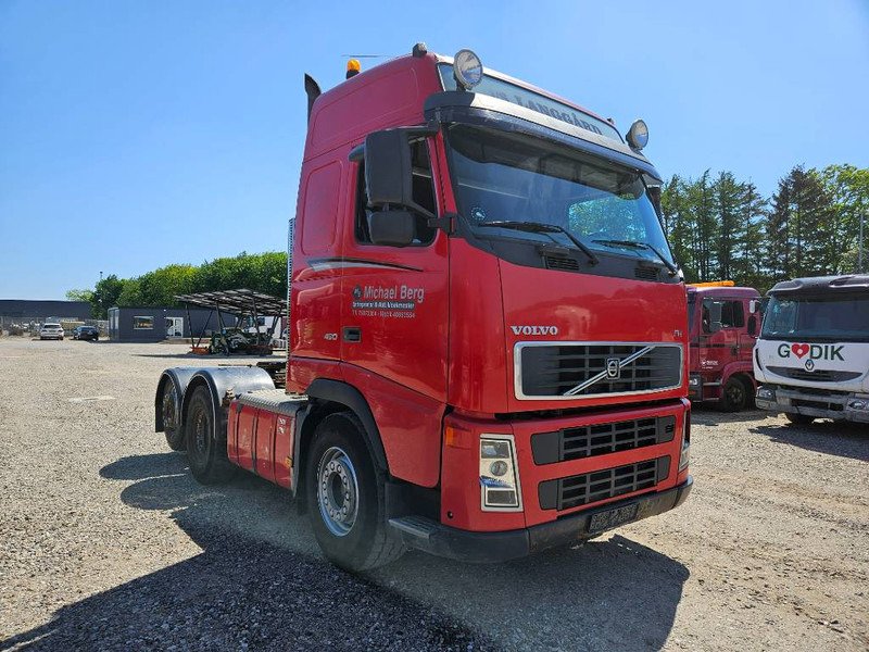 Truck Volvo 12-62R-6X2/480+135