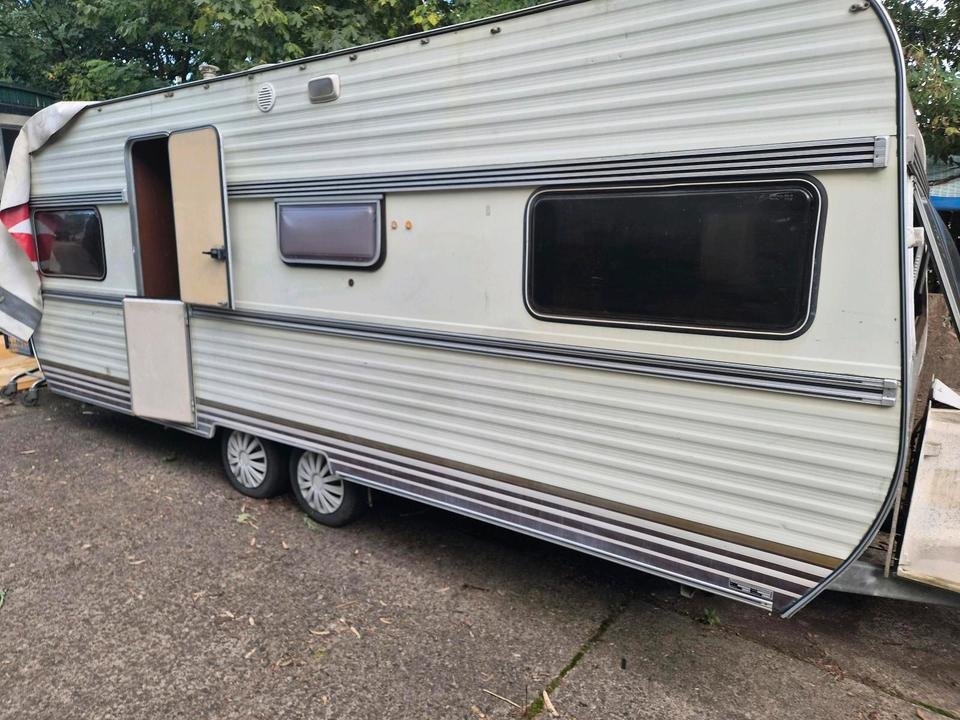 Anhänger HOBBY 720 UMF