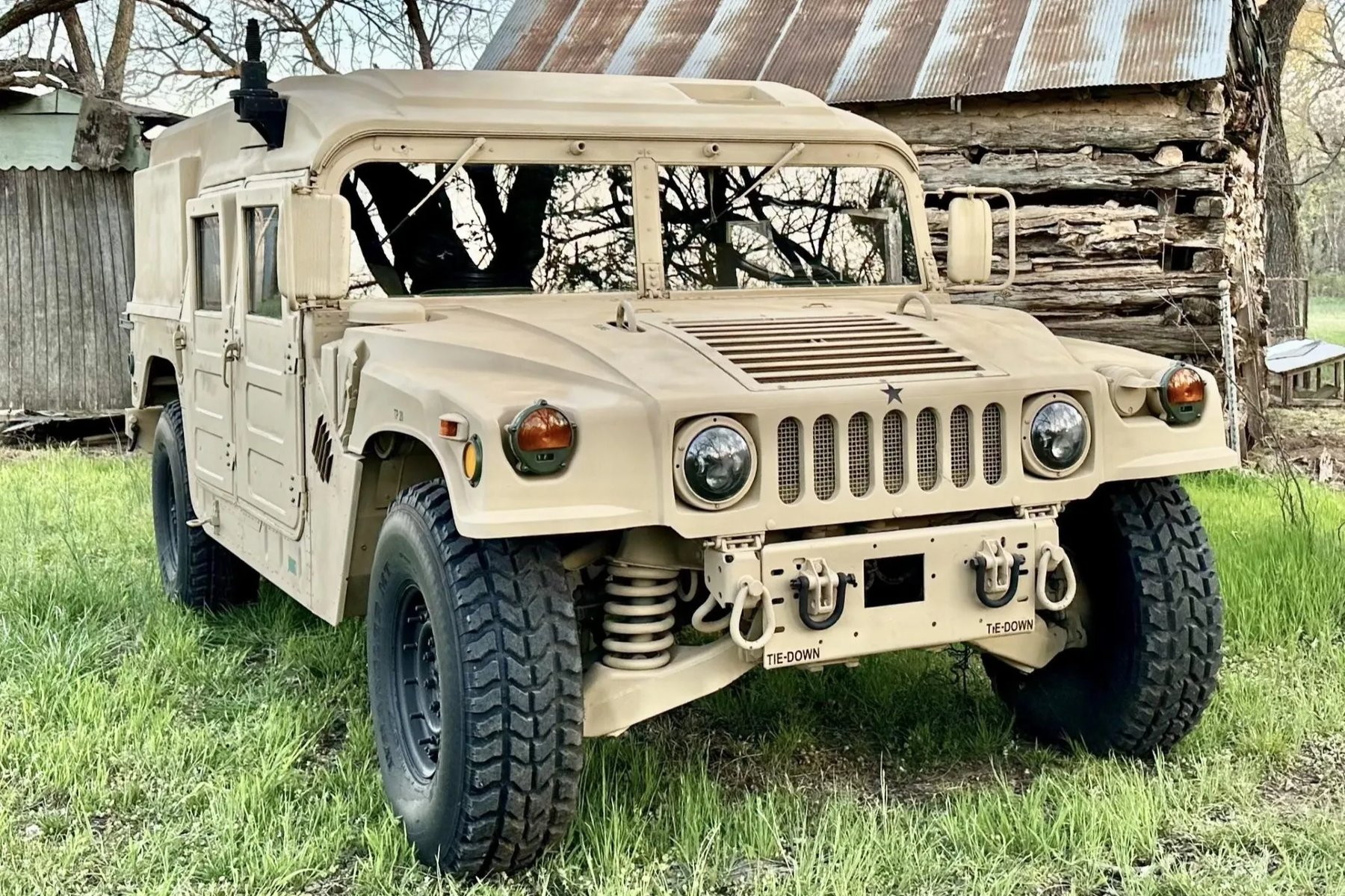 Lastwagen Am General M1097