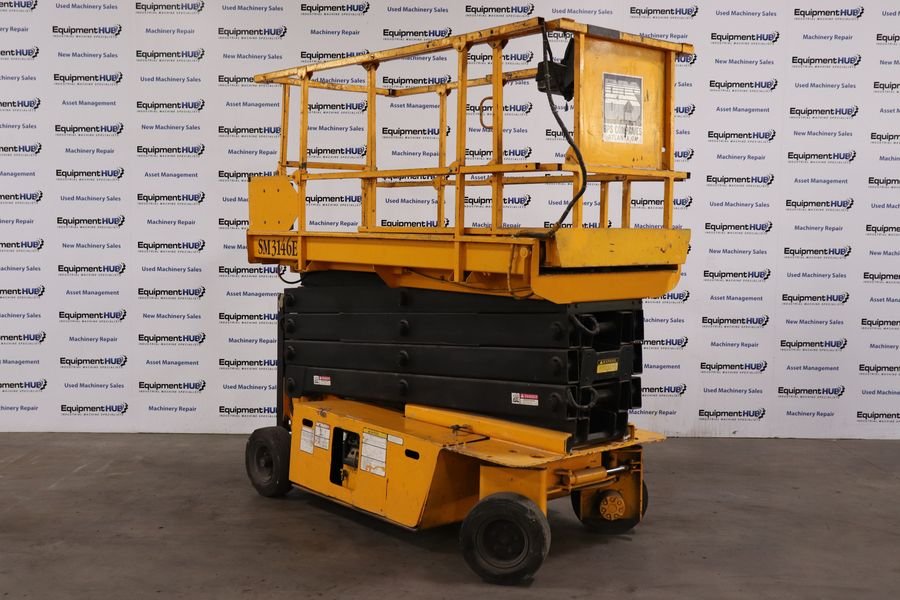 Aerial work platforms Grove SM3146E