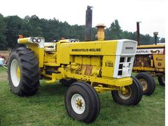 Minneapolis Moline G-1355
