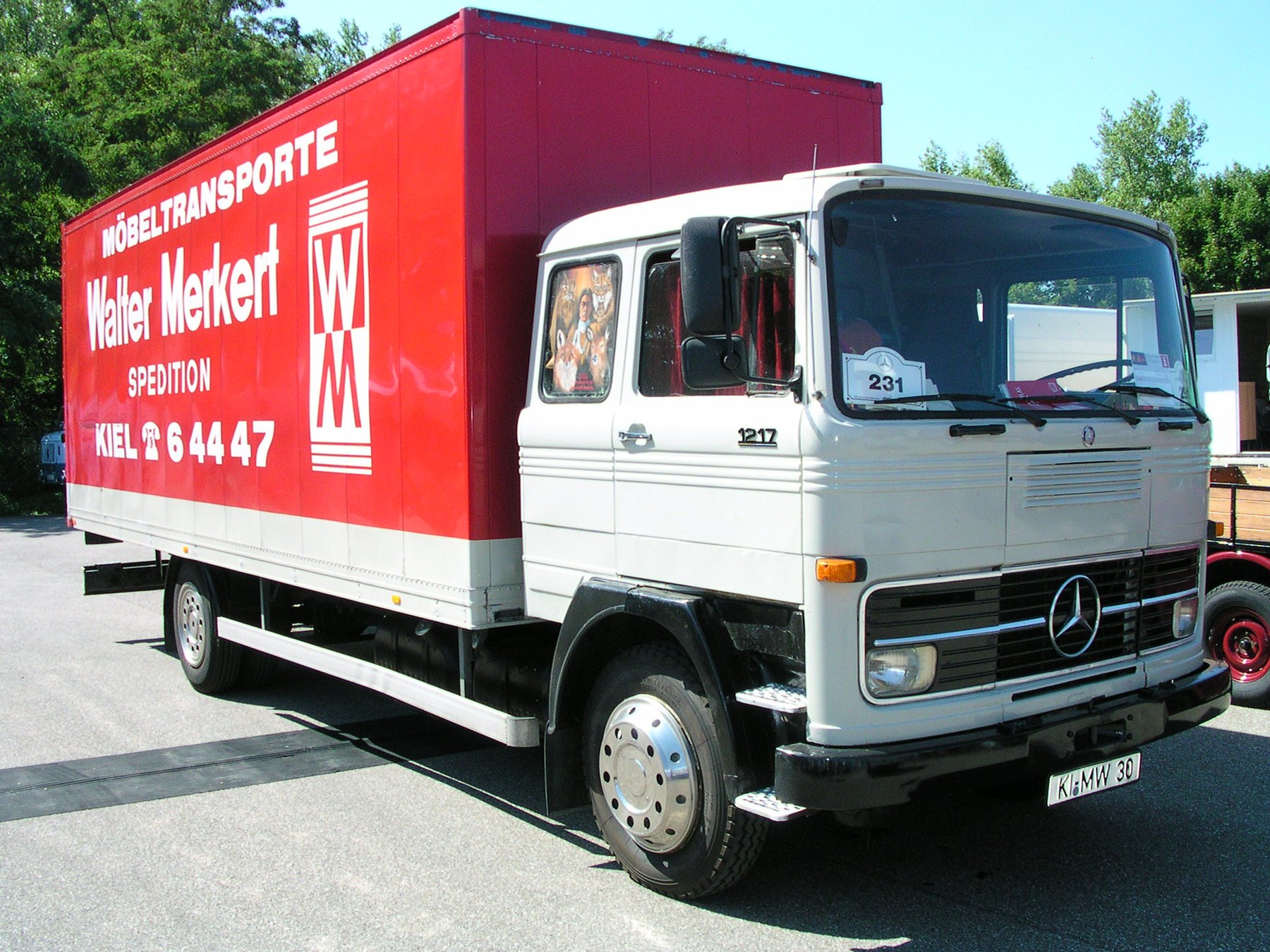 Truck Mercedes Benz 1217L