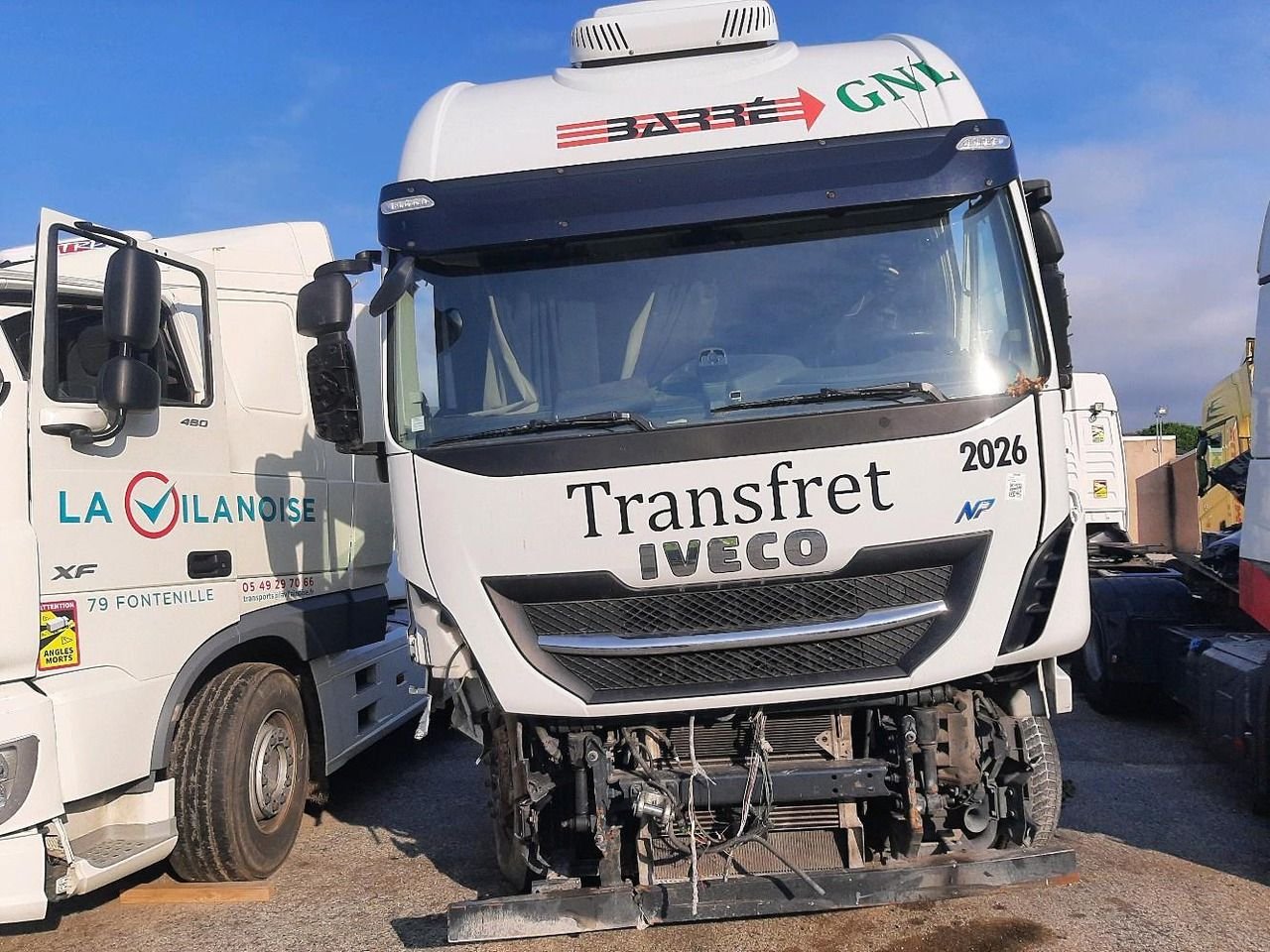 Iveco AD410T44