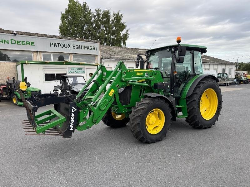 Traktor John Deere 5090M
