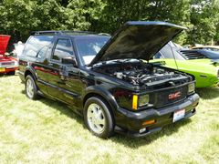 GMC TYPHOON 4 WD