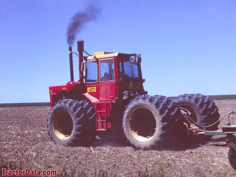 Tractor Versatile 850