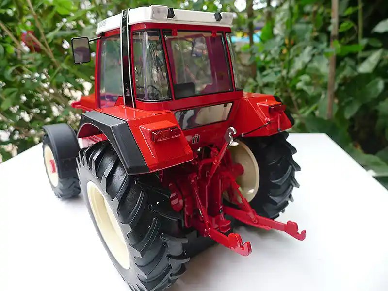 Tractor International Harvester 1255