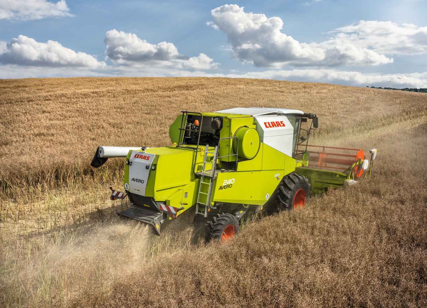 Erntemaschine CLAAS Avero
