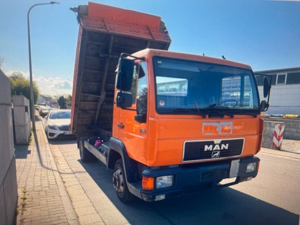 Truck MAN 8.163LL-8.4/425