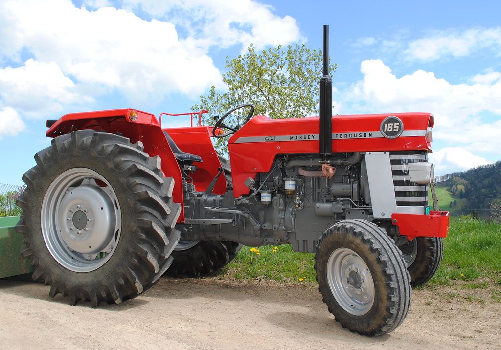 Tractor Massey Ferguson 165 MP
