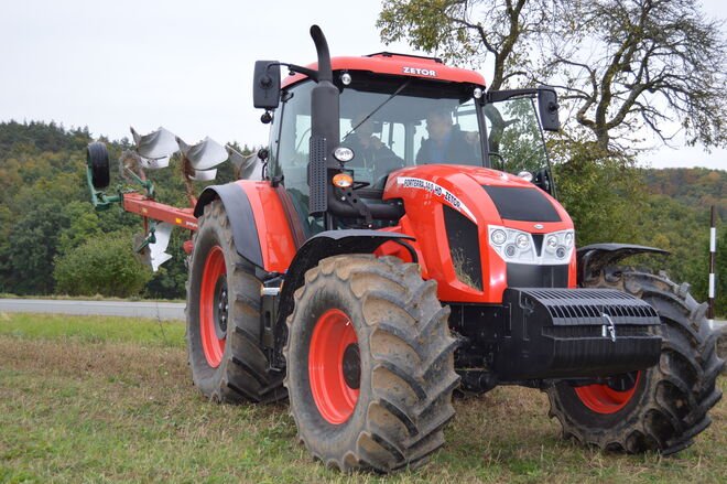 Tractor Zetor Forterra 140