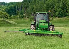 John Deere 228