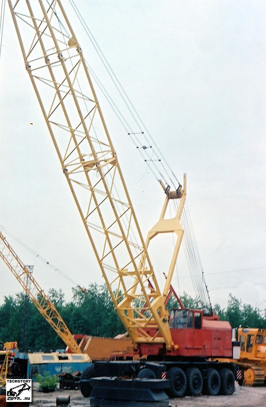 Żurawie i podnośniki Zil КС-8362