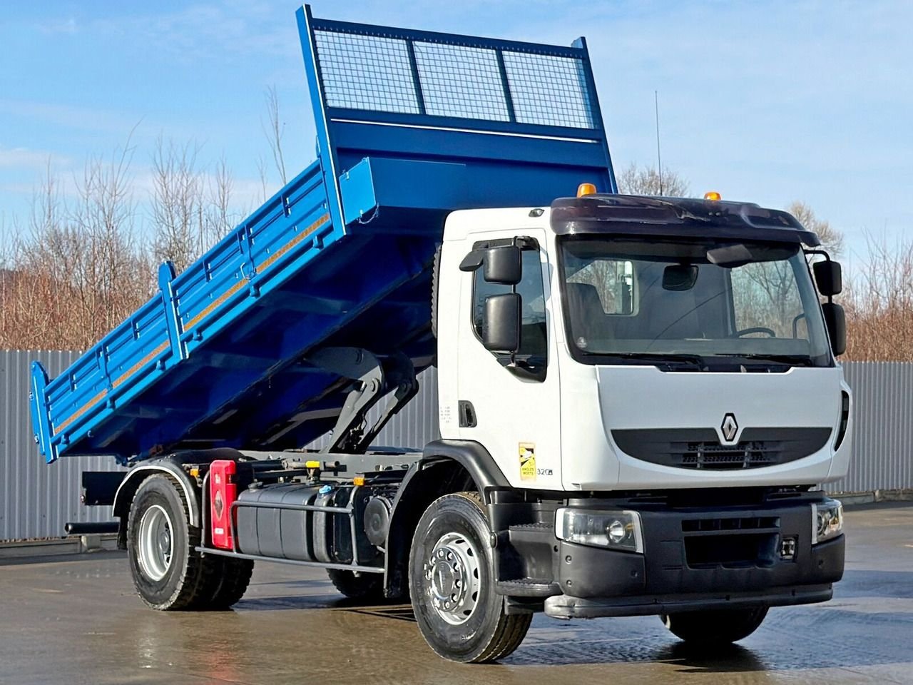 Truck Renault PREMIUM 320.18 D