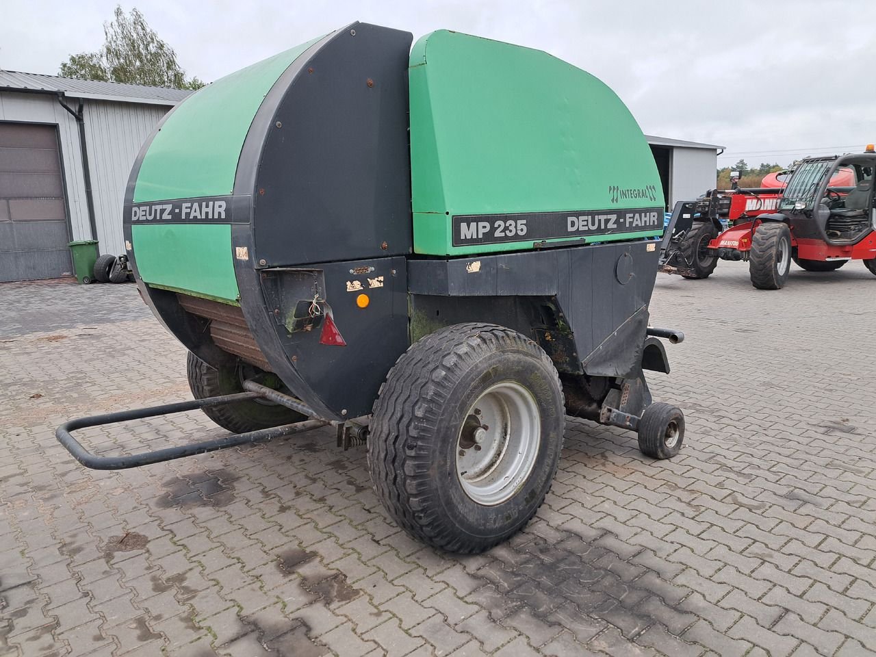 Grassland & forage Deutz-Fahr MP235 OC14