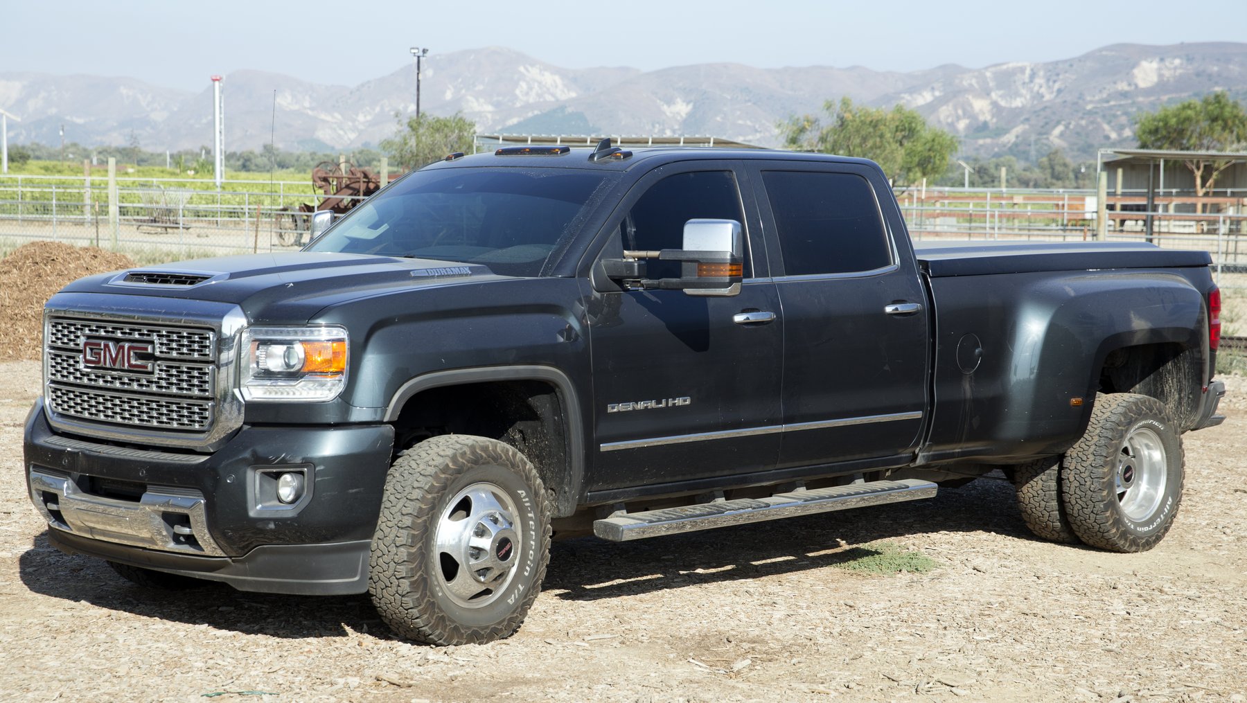 Truck GMC GMC Sierra 3500 Denali