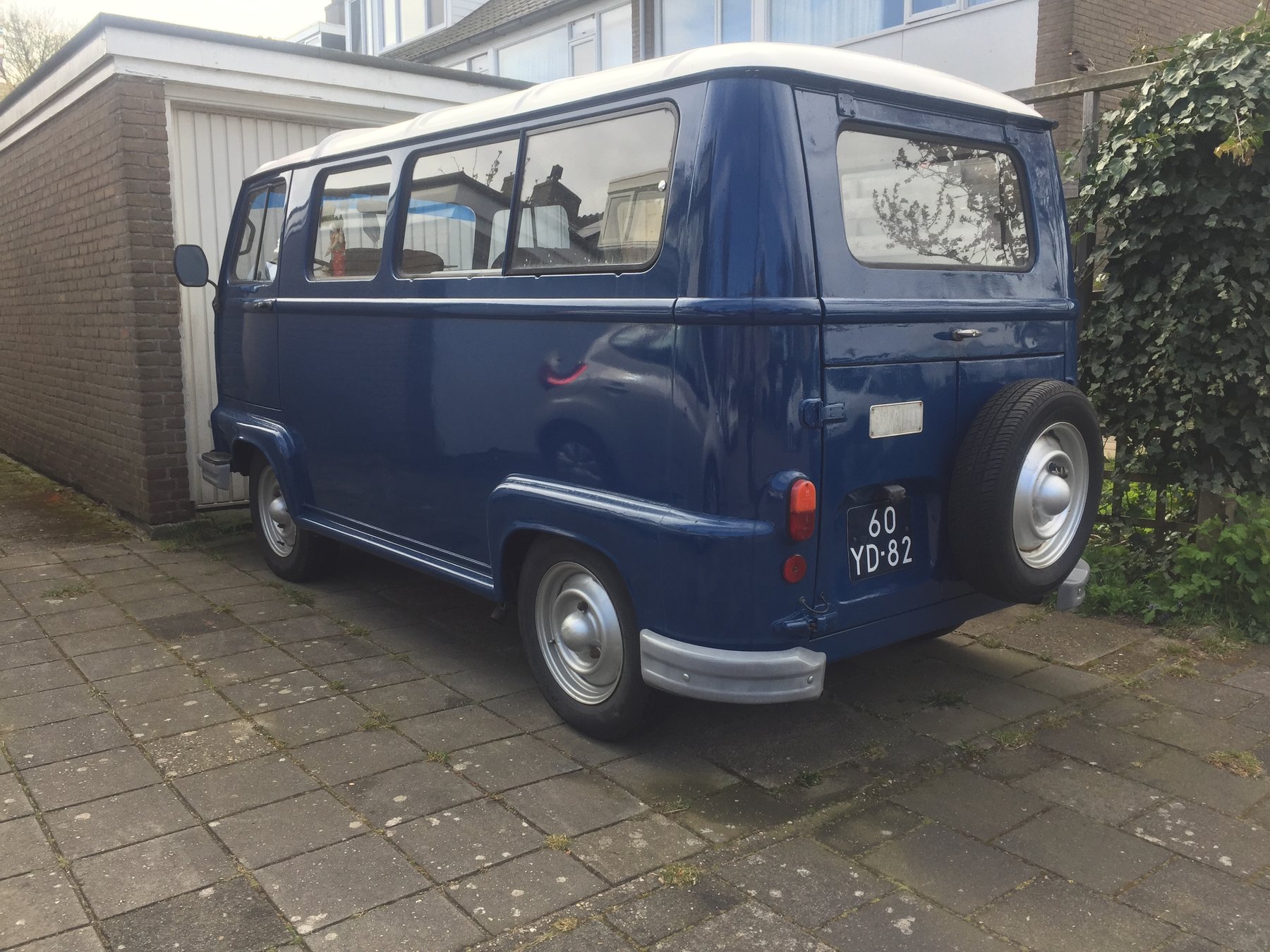 Van Renault ESTAFETTE 800