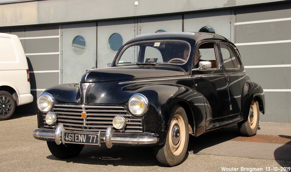 Van Peugeot 203 U6