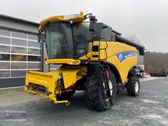 New Holland CX 8030