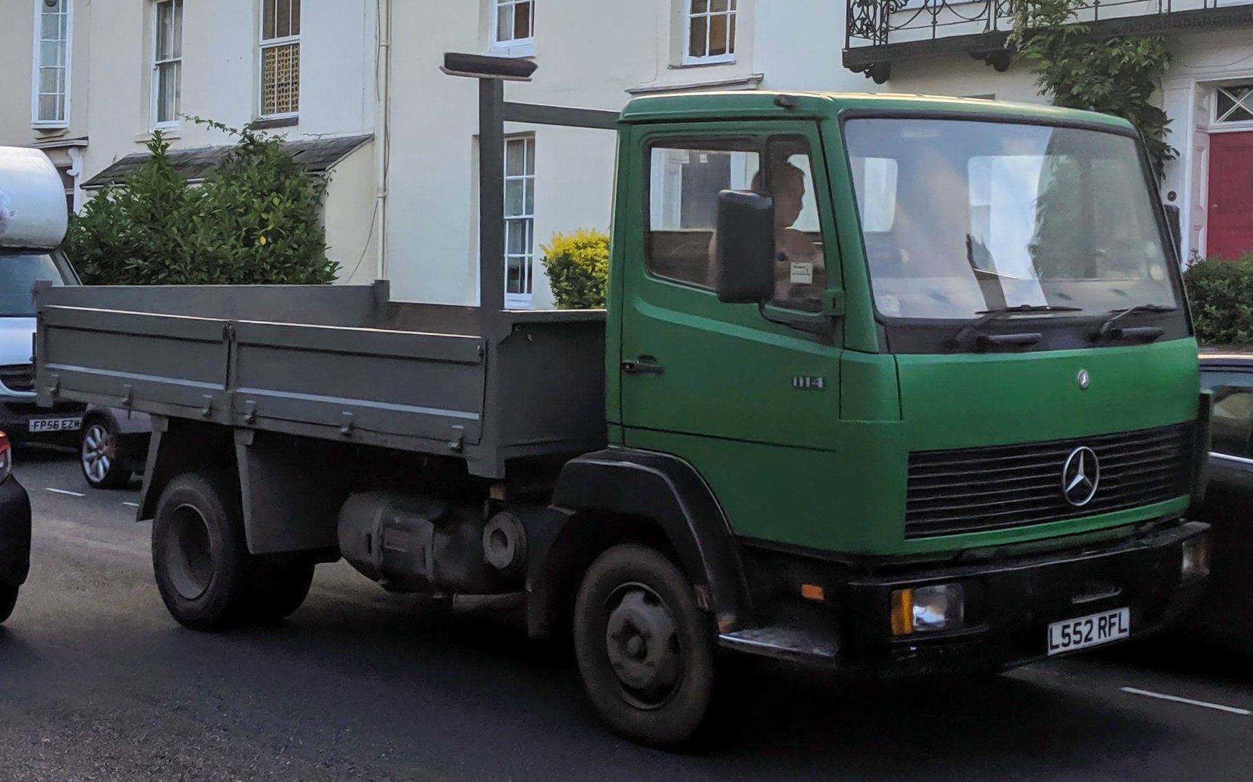 Truck Mercedes Benz 814-11