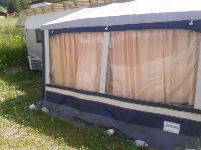 PKW-Anhänger bis 3,5 t Dethleffs CAMPER SNOW 750 DBM