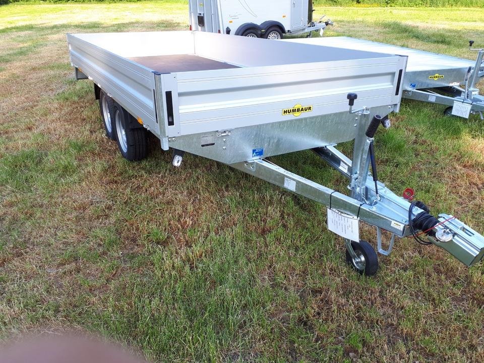 Trailer Equipe E 121