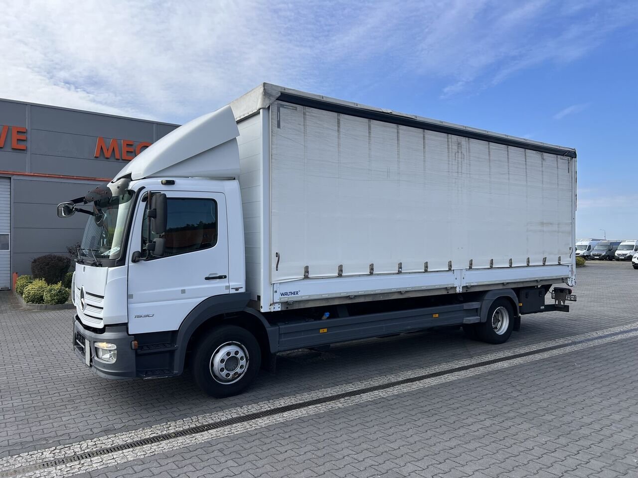 Truck Mercedes Benz 1622-I