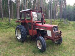 International Harvester 444