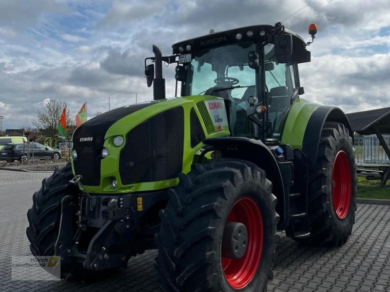 Tractor CLAAS Axion 940