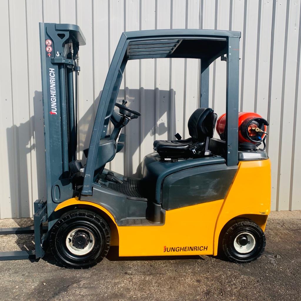 LPG forklifts Jungheinrich TFG316 Heftruck