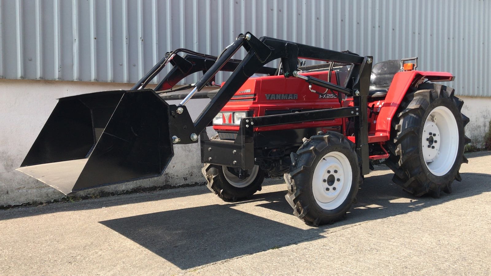 Tractor Yanmar FX-255