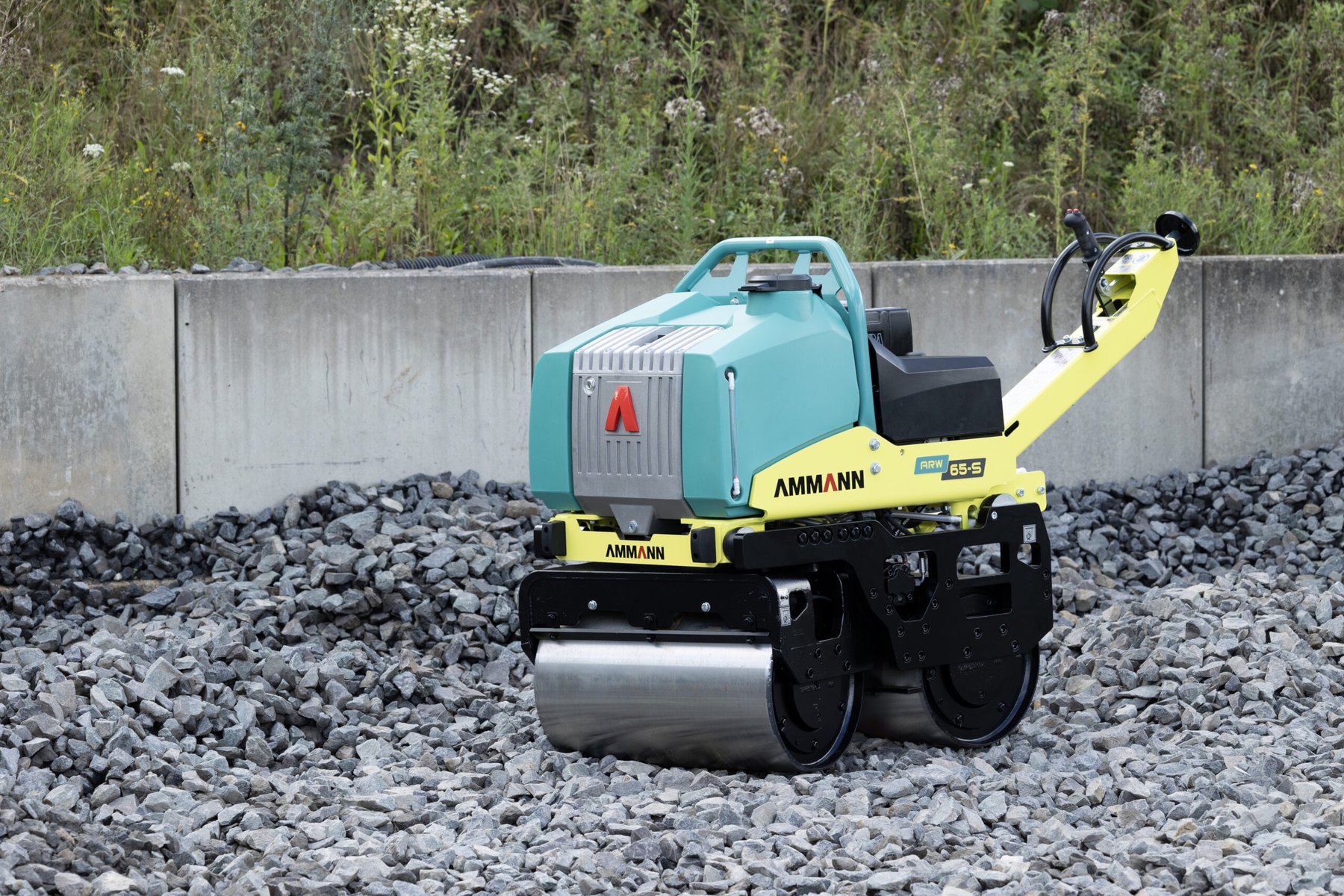 Straßenbaumaschine Ammann ARW 65-S