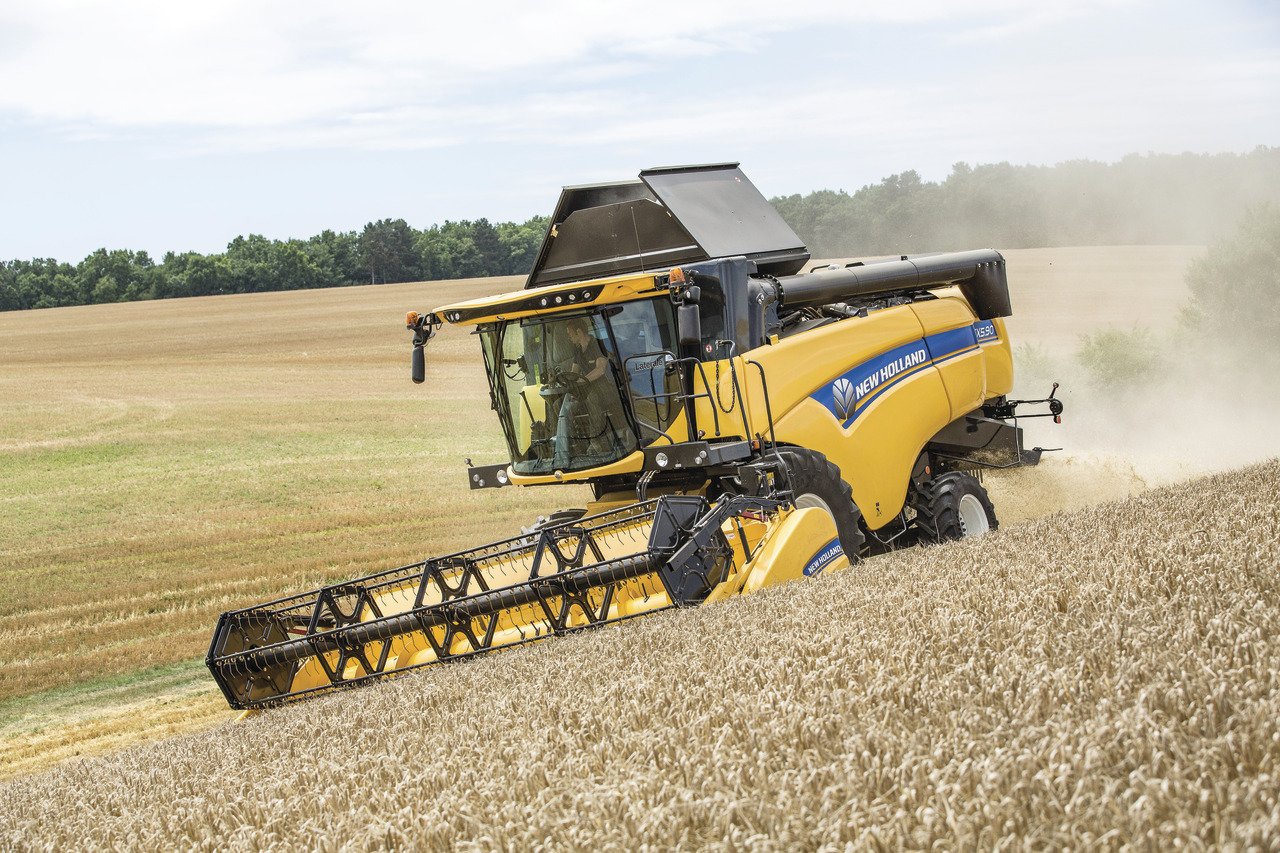 New Holland CX5.90 Laterale