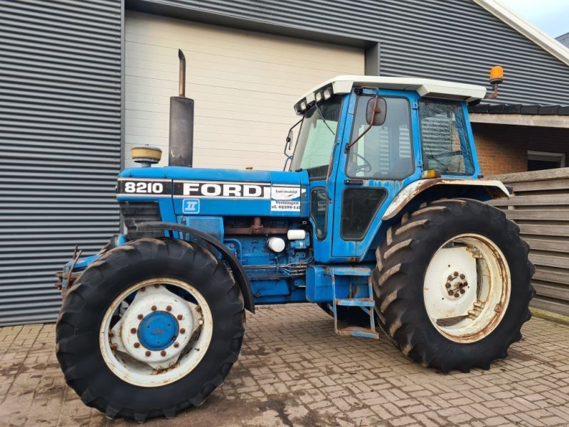 Tractor Ford 8210 MARK ll