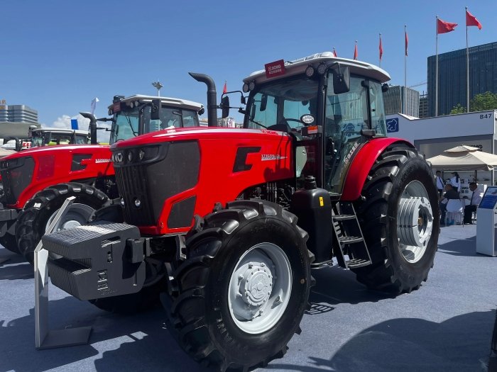 Mahindra 554