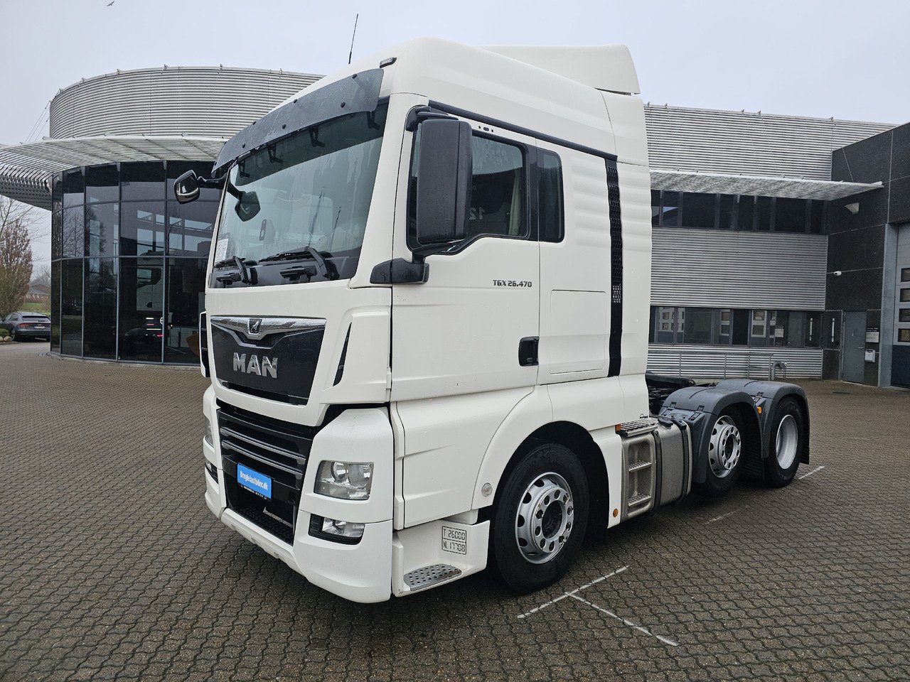Truck MAN TGX 26.470 6X4 BLS