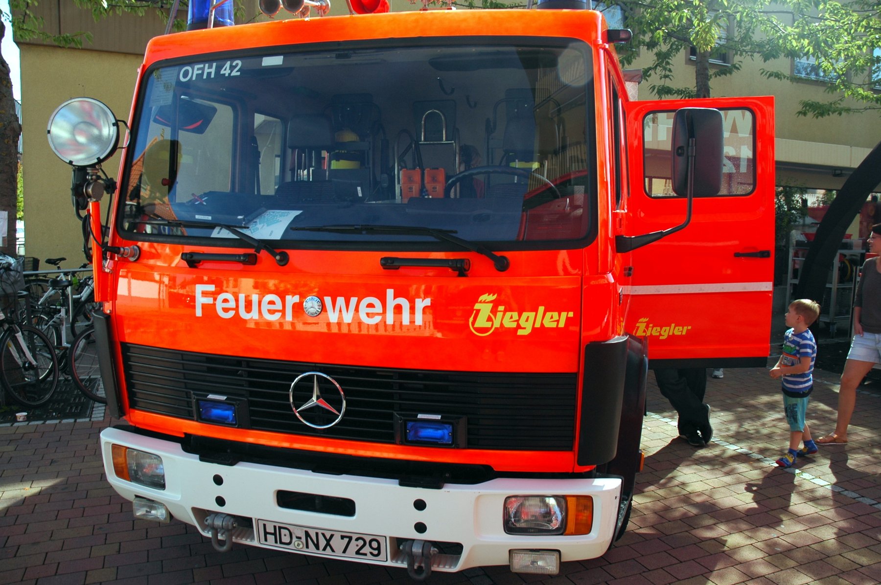 Truck Mercedes Benz 814 F