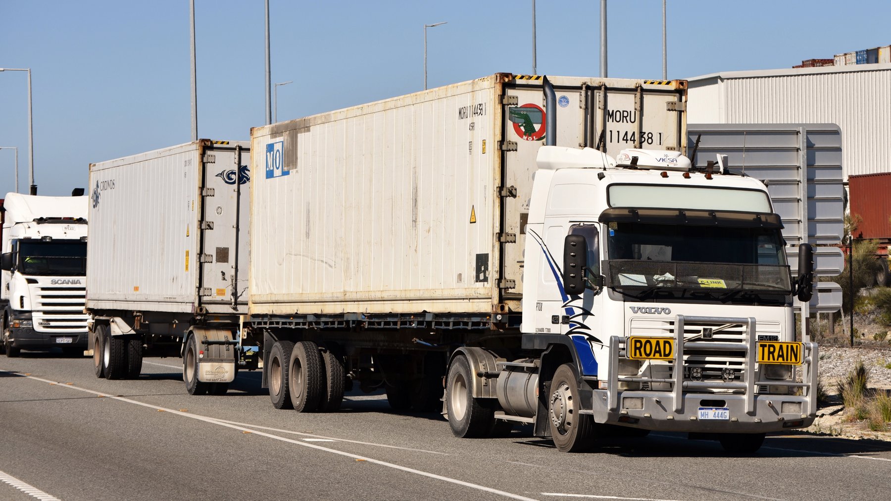 Truck Volvo FM 12 420